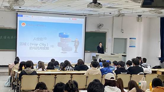 9d9c3b5325f74943766e428cd8e0e9e